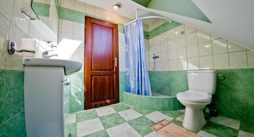 Double or Twin Room - Attic image 7