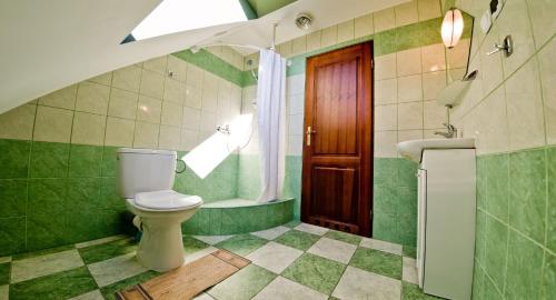 Double or Twin Room - Attic image 5