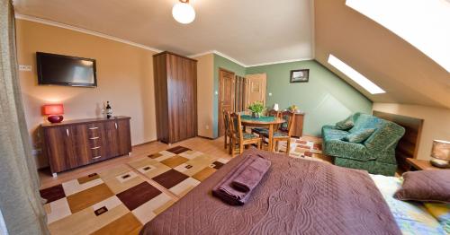 Apartment image 10