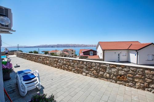 Apartment Annabella with Pool and sea view