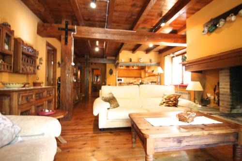 pleta aldosa, casa rustica con chimenea y jardin, zona vallnord