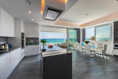 Sunprime Protaras Beach - Adults Only 2
