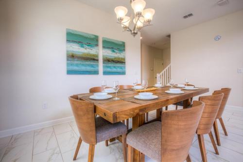 1612 Moon Valley Drive - image 3