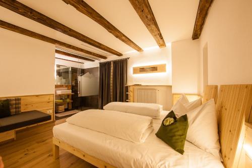 Hotelpension Restaurant Waldbichl, Unterkunft in Vöran