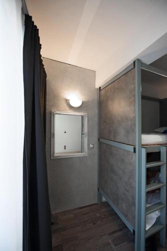 Bedbox Hostel