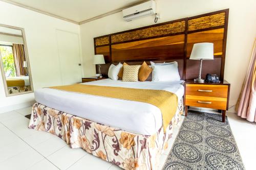 Pirate's Inn - Photo 2