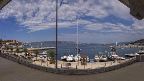  Apartments & Rooms Josephine in Senj