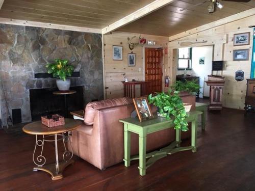 Crater Lake Gateway-Rocky Point Resort - 레스토랑