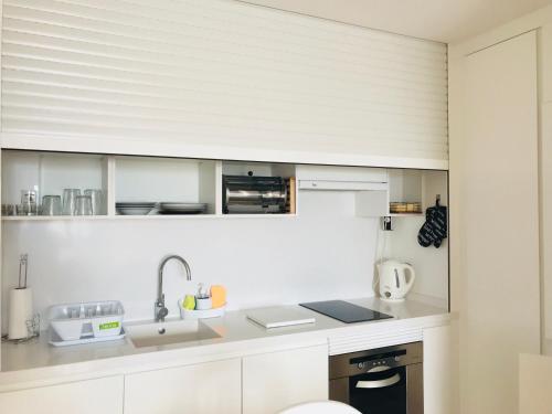 Atlantic View - quiet, peaceful and windless apt with fantastic ocean view, Коста-дель-Силенцио (фото 9)