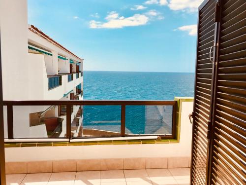 Atlantic View - quiet, peaceful and windless apt with fantastic ocean view