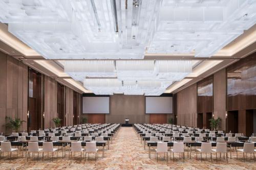 Rated highly by Business travelers
