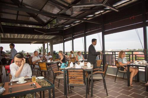 The Tito Suite Residence