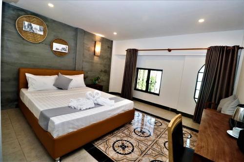 room detail thumbnail 1