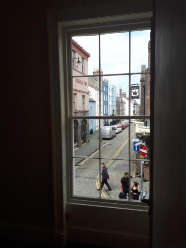 View, Ty Glyndwr Bunkhouse, Bar and cafe in Caernarfon
