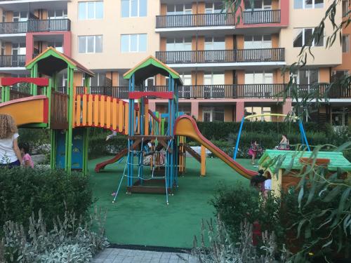 Apartcomplex Chateau Aheloy - image 7