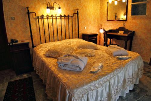 Mytilana Village Hotel - image 2