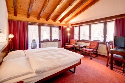 2 twin beds