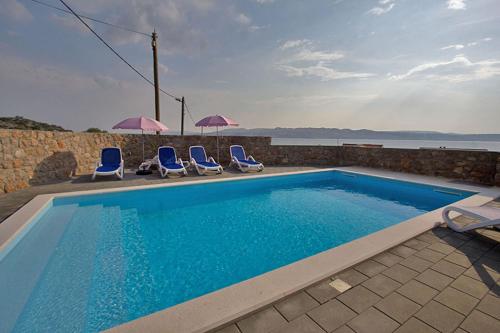 Apartment Annabella with Pool and sea view