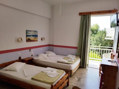 Zontanos Studios & Apartments in Poros