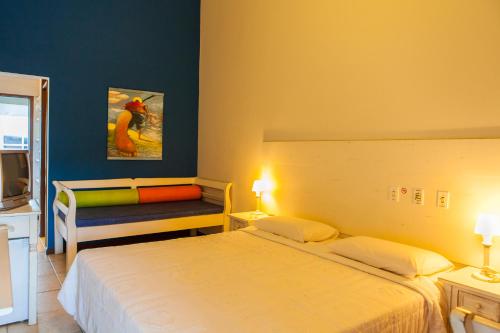 Deluxe Double or Twin Room image 6
