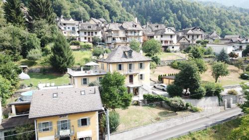 B&B DELL'ANTICA OSTERIA -Varzo chambre d'hôte Alpe di Camona