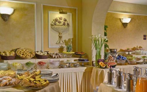 Corona D'Italia - image 11