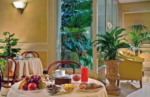 Corona D'Italia - image 9