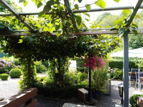 حديقة, Hotel Garni "Adria" in ويندهاجن