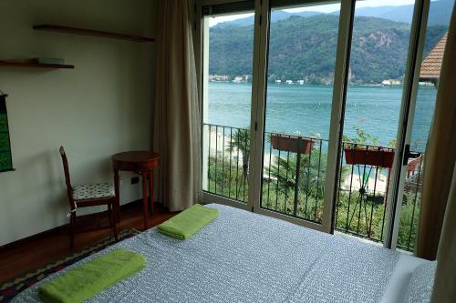 B&B Dolce vista al lago Lugano Room Type - Double Room with Private Bathroom