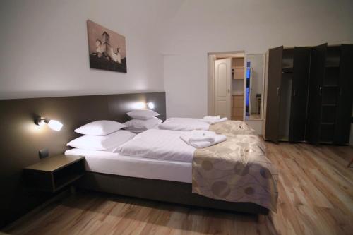 Pizza Tábor Apartman - main image