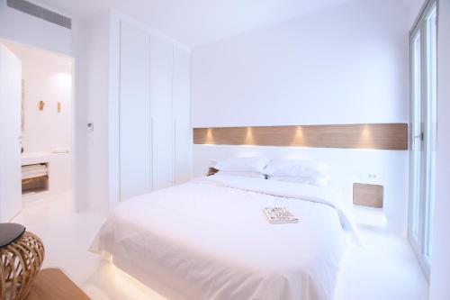 Phos Home by Rocks Estates Phos Home by Rocks Estates