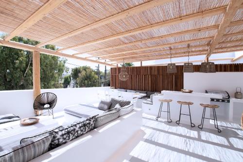 Phos Home by Rocks Estates Phos Home by Rocks Estates