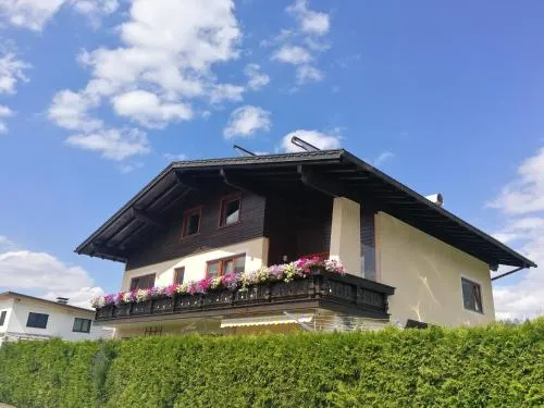 Wei Wei's Hostel in Ehenbichl, Österreich