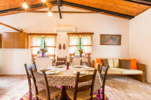 Facilities, Aadonis traditional house on the Sea in Kolimvari