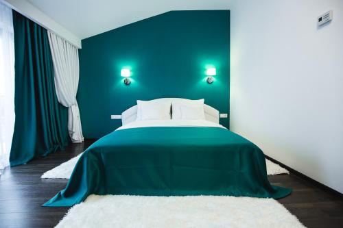 Gorgeous Villa - main image