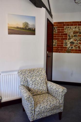At the Farmhouse, Hunters Hall