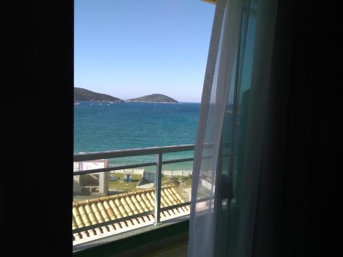 Studio Apartment with Sea View image 3