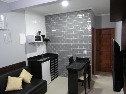 Studio Apartment with Sea View image 8