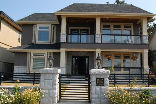 White Rose House – White Rock