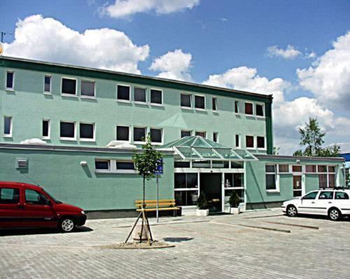 Hotel Smaragd - image 12