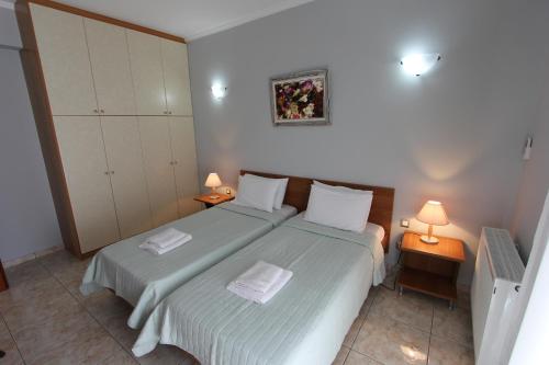 Tosis Apartments 4