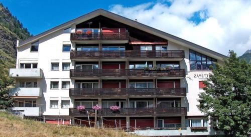  Apartment Zayetta, Pension in Zermatt