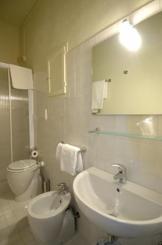 Hotel Moderno - image 2