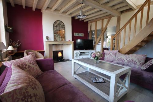 Maison IZARO gîte à louer Bois de Neuville