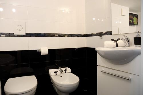 Casa Vacanze Sannazzaro 70 - image 2