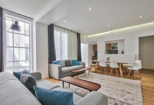 69 - Authentic Parisian Home - image 4