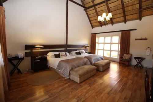Oak Park and Conference Centre Room Type - Standard Family Room