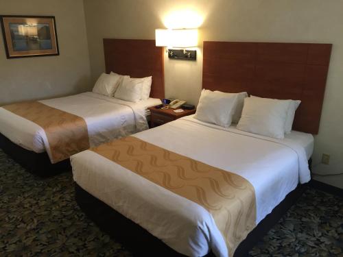 Queen Room with Two Queen Beds - Non-Smoking
