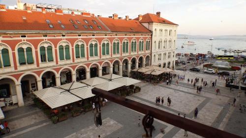 Loft at Republic Square