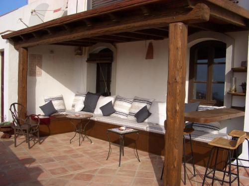 One-Bedroom Apartment (1 - 2 Adults) image 7